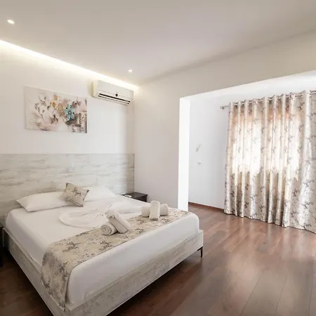 Irdi Bed & Breakfast Ksamil