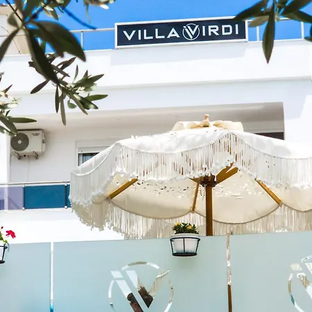 Irdi Bed & Breakfast 4*