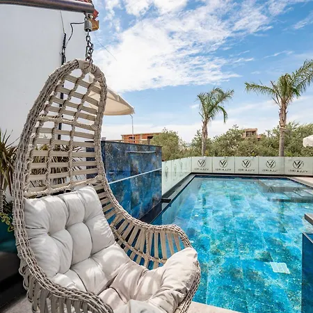 Bed & Breakfast Irdi 4*