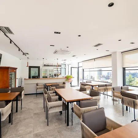 Irdi Bed & Breakfast Ksamil