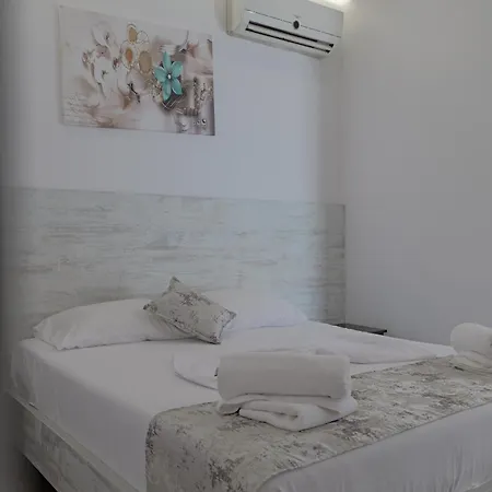 Oda ve Kahvaltı Irdi Ksamil