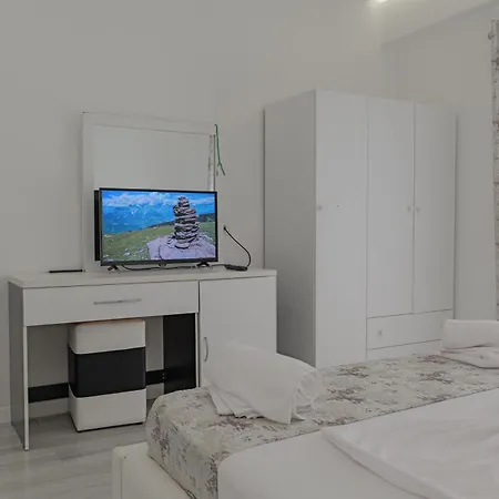 Irdi Oda ve Kahvaltı 4*