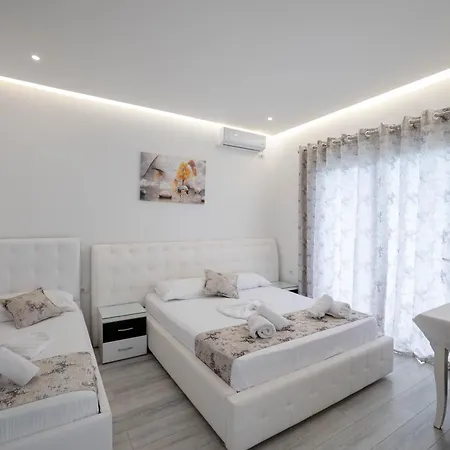 Irdi Oda ve Kahvaltı